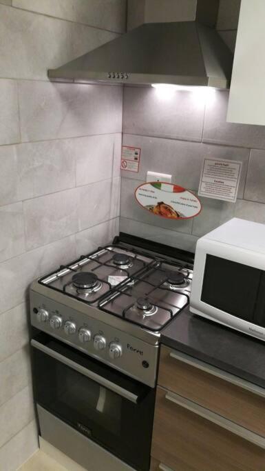 'C' Dazzling Modern 2 Bdrm Apt In Khalda Free Wifi Amman Dış mekan fotoğraf